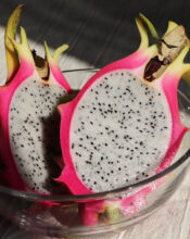Which Tastes Better: Dragon Fruit with White or Magenta Flesh?
